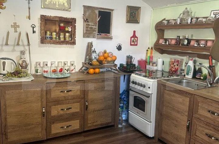 Vilă - 6 camere de vanzare LIPOVEI - Timis anunturi imobiliare Timis
