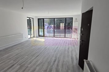Apartament 3 camere de vânzare la Sinaia anunturi imobiliare Prahova