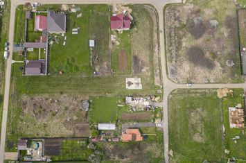 Teren intravilan cu fundație in Frumuseni anunturi imobiliare Arad