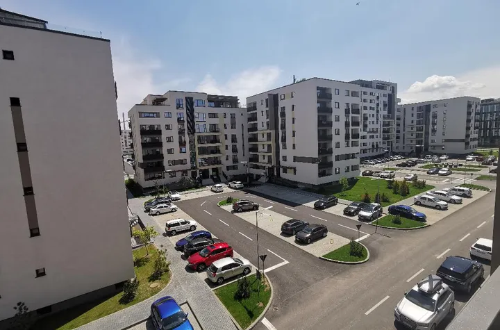 Apartament 2 camere de inchiriat TRACTORUL - Brasov anunturi imobiliare Brasov