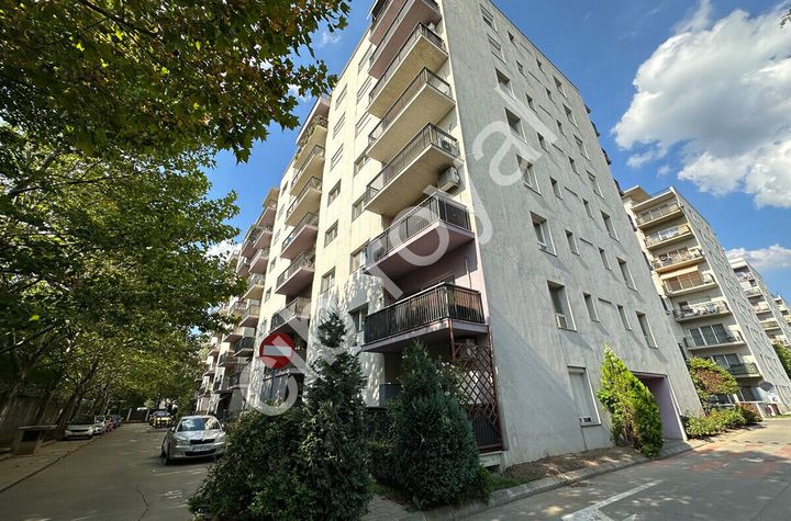 Inchiriez apt. 3 cam. Penthouse, Militari, Bd. Iuliu Maniu, Ten Blocks, 3 min. metrou Pacii, loc parcare inclus. anunturi imobiliare Bucuresti