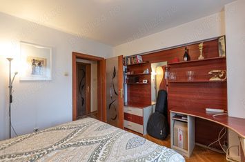 Apartament 4 camere de vanzare CENTRUL CIVIC - Brasov anunturi imobiliare Brasov