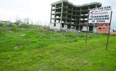 Preţurile terenurilor de pe litoral, prăbuşite precum falezele