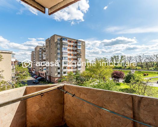 Apartament 3 camere Micalaca, 70 mp