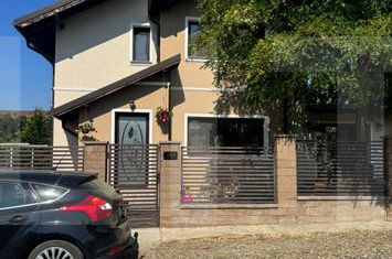 Casă - 5 camere de vanzare BOTOSANI - Botosani anunturi imobiliare Botosani