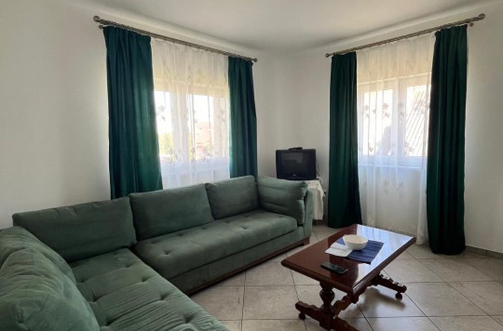 Vilă - 7 camere de vanzare CLIT - Suceava anunturi imobiliare Suceava