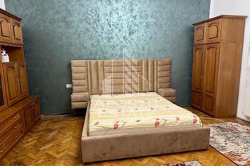 Apartament 2 camere,la casa,curte comuna,zona Dambovita anunturi imobiliare Timis