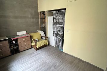 Unirii Apartament spatios 3 camere in vila anunturi imobiliare Bucuresti