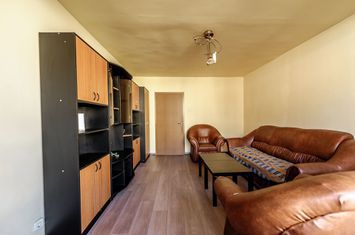 Apartament 3 camere de vanzare MICALACA - Arad anunturi imobiliare Arad