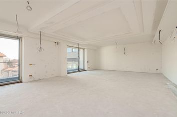 Apartament 4 camere de vanzare KISELEFF - Bucuresti anunturi imobiliare Bucuresti