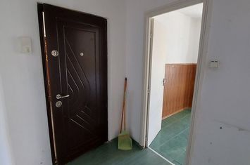 Apartament cu trei camere Pitesti-Arges anunturi imobiliare Arges