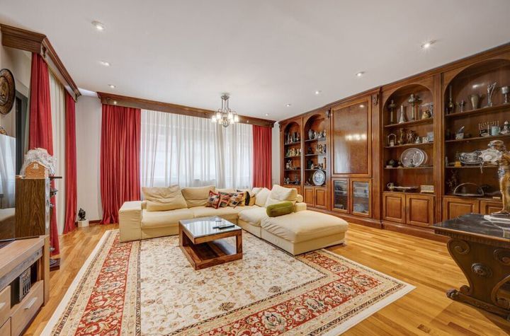 Penthouse spectaculos - Parcul Herastrau | 6 camere| 312 MP de rafinament si confort anunturi imobiliare Bucuresti