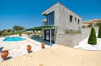 Vilă 220 mp, teren 2000 mp — Skala Marion anunturi imobiliare Grecia