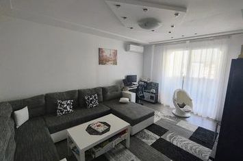 Apartament 3 camere de vanzare ASTRA - Brasov anunturi imobiliare Brasov