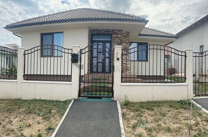 Casa 3 camere de inchiriat Cartierul Tineretului Oradea anunturi imobiliare Bihor