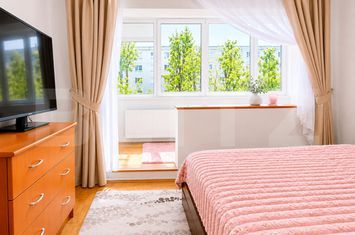 Apartament 3 camere de vanzare ASTRA - Brasov anunturi imobiliare Brasov