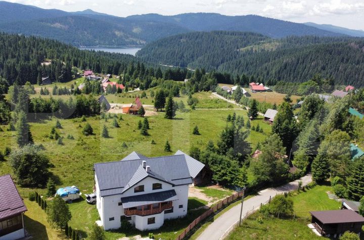Vilă - 10 camere de vanzare BELIS - Cluj anunturi imobiliare Cluj