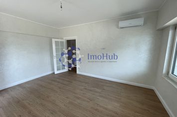 Spatiu comercial de inchiriat cu 2 camere- Zona Royal Town anunturi imobiliare Iasi
