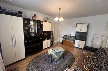 Apartament 3 camere de vanzare VASILE AARON - Sibiu anunturi imobiliare Sibiu