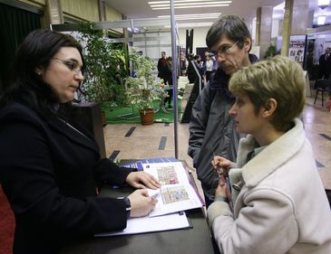 Adama face un concurs pentru a ajunge mai repede la cumpărătorul cu numărul 1.000