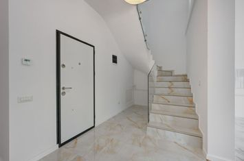 Case Insiruite  aproape de  Drumul Taberei ! Compartimentare Reușită ! anunturi imobiliare Bucuresti
