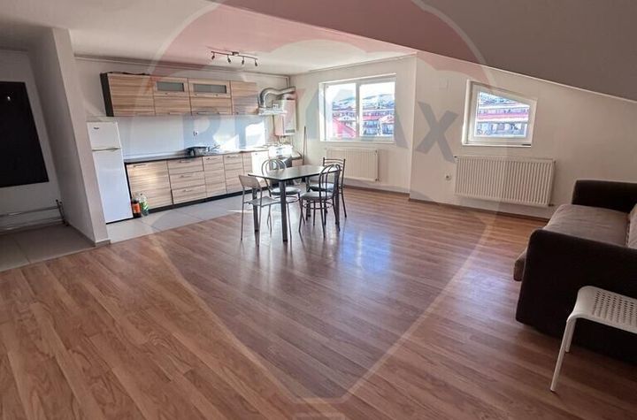 Apartament cu 3 camere de închiriat strada Eroilor-Floresti-400 Euro anunturi imobiliare Cluj