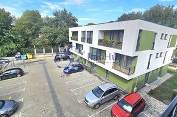 Apartament 2 camere Cug-Hotel Capitol ( decomandat) anunturi imobiliare Iasi