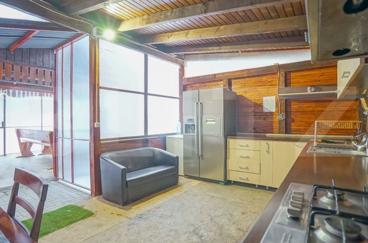 Casă - 7 camere de vanzare VULCAN - Brasov anunturi imobiliare Brasov