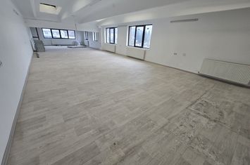 Birou 40 mp .parcare si utilităti incluse in pret anunturi imobiliare Mures