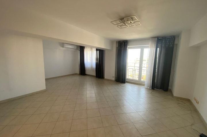 Vanzare apartament luminos 89mp patru camere Panduri anunturi imobiliare Bucuresti