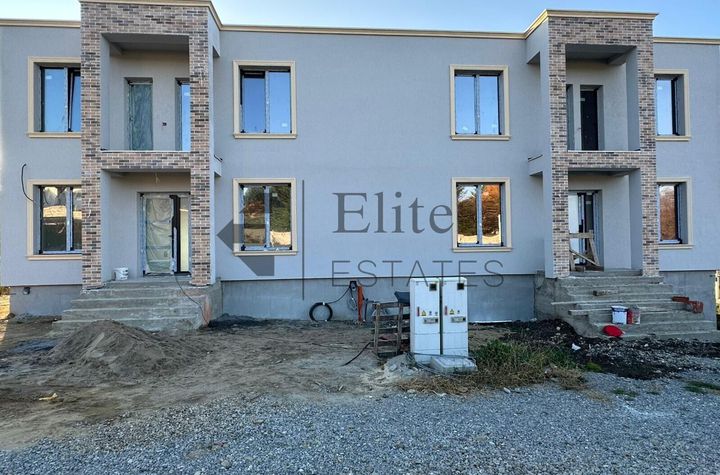 Casa pe deal de vanzare cu 5 camere anunturi imobiliare Bihor