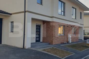 Vilă - 4 camere de vanzare FLORESTI - Cluj anunturi imobiliare Cluj