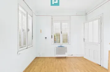 Casă cu teren generos, zonă centrală, Curtici anunturi imobiliare Arad