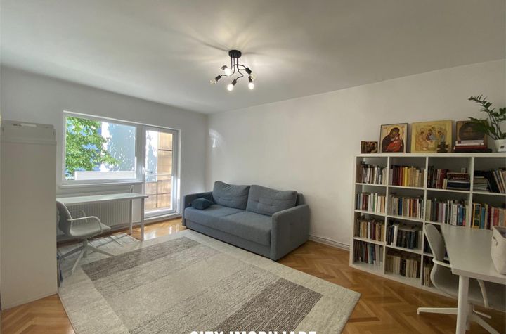 Apartament 4 camere de vanzare ZORILOR - Cluj anunturi imobiliare Cluj