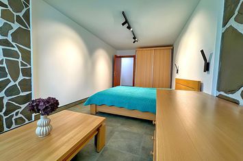 Decebal | 3 camere 97 mp utili | Centrală proprie | Etaj 2/8 anunturi imobiliare Bucuresti