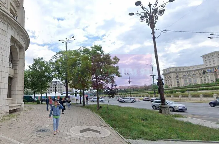 Vanzare apartament de 4 camere la Casa Poporului-stradal anunturi imobiliare Bucuresti