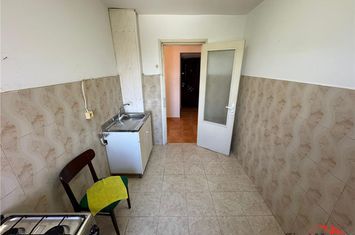 Apartament 3 camere de vanzare ULTRACENTRAL - Vrancea anunturi imobiliare Vrancea