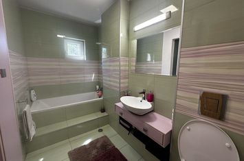 Apartament 3 camere de vanzare COMPLEX STUDENTESC - Timis anunturi imobiliare Timis