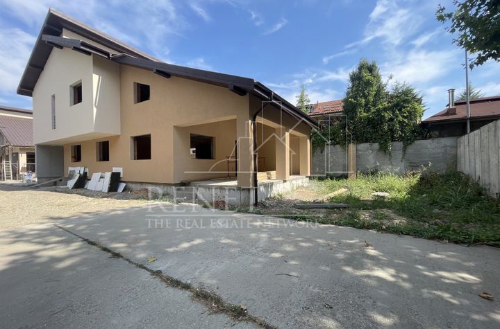 Vilă - 5 camere de vanzare PRELUNGIREA GHENCEA - Bucuresti anunturi imobiliare Bucuresti