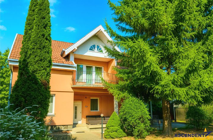 Vilă - 8 camere de vanzare SANTANA DE MURES - Mures anunturi imobiliare Mures