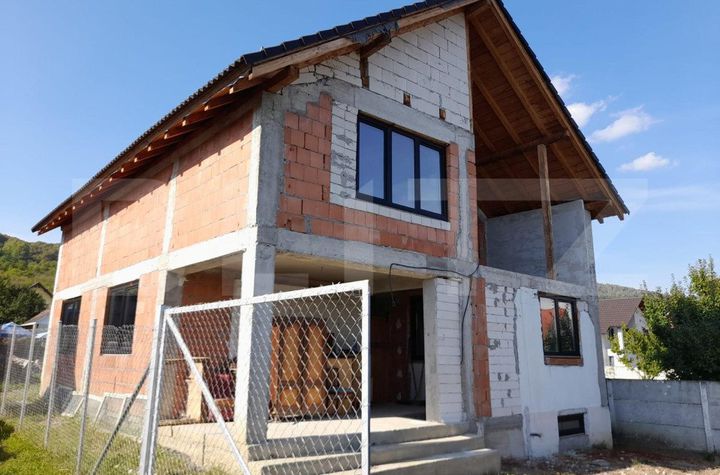 Casă - 5 camere de vanzare BISTRITA - Bistrita-Nasaud anunturi imobiliare Bistrita-Nasaud