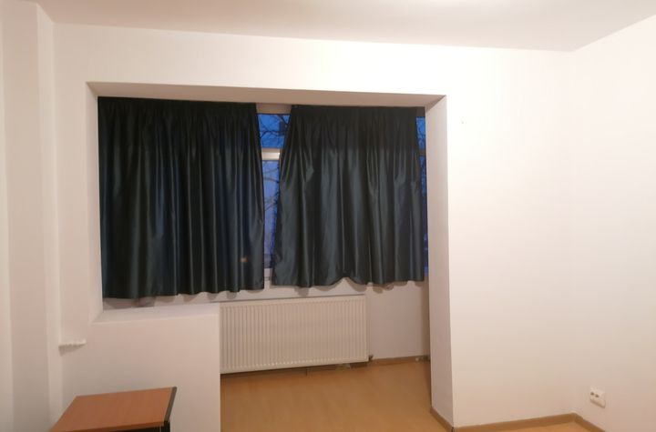 Apartament 3 camere de vanzare LIVIU REBREANU - Bucuresti anunturi imobiliare Bucuresti