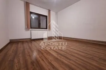 Apartament cu 3 camere, 92 mp contruiti, Banu Maracine anunturi imobiliare Arad