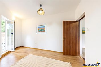 Casă - 6 camere de vanzare SCHEI - Brasov anunturi imobiliare Brasov