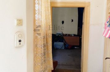 Apartament de vanzare în clădire istorică | Zona Ultracentral anunturi imobiliare Bihor