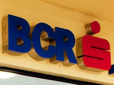 Banca prin telefon – Clienţii InfoBCR solicită cel mai frecvent informaţii despre conturile şi creditele deţinute