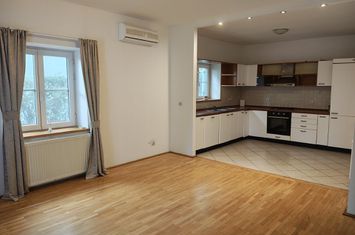 Mark Twain British School Vila in Complex Rezidential Pipera anunturi imobiliare Bucuresti