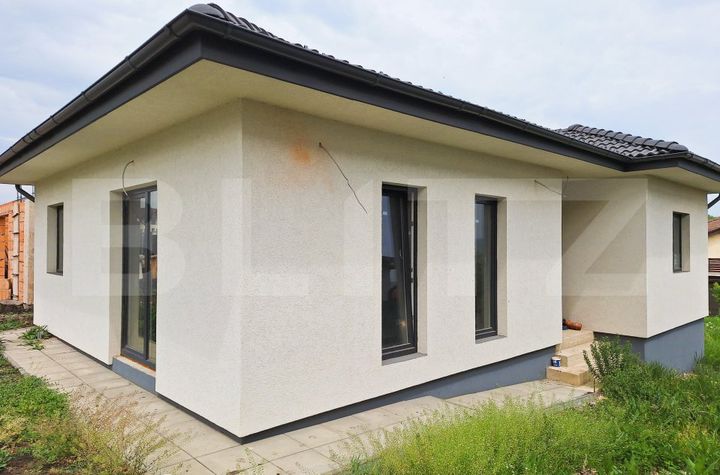 Casă - 3 camere de vanzare CAMPENESTI - Cluj anunturi imobiliare Cluj