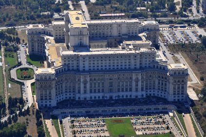 Palatul Parlamentului nu există în acte.  Valoarea lui oficială este ZERO lei.