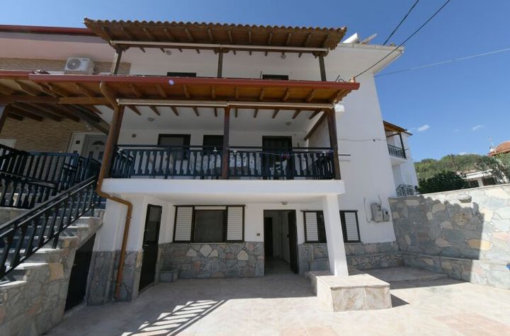 Casă individuală 186 mp pe teren 144 mp în Agio Pnevma anunturi imobiliare Grecia